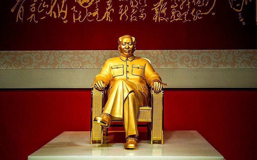 Statue de Mao Zedong en or